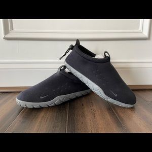 Nike Air Moc Tech Fleece Rare